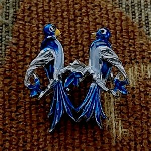 Vintage Love Birds Silver Tone and Blue Pin